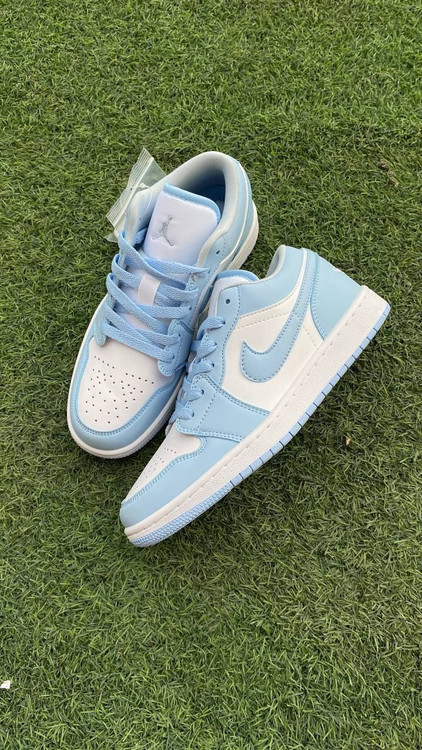 کتونی نایک یونیورسیتی بلو آبی